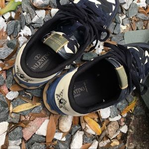 Valentino Garavani on Rocks